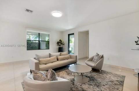 7641 NW 102nd Ct, Doral FL - photo 12 of 29