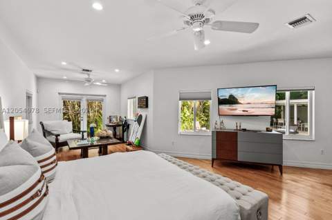 6511 Riviera Dr, Coral Gables FL - photo 12 of 26