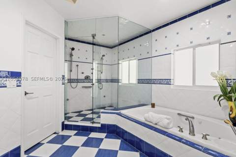 6511 Riviera Dr, Coral Gables FL - photo 14 of 26