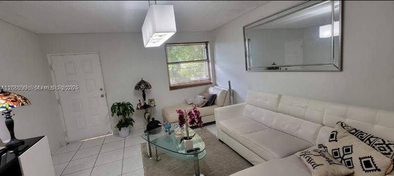 2 bedroom Condominium at 7121 SW 129th Ave 5, Greentree Condo II, Miami — photo 4