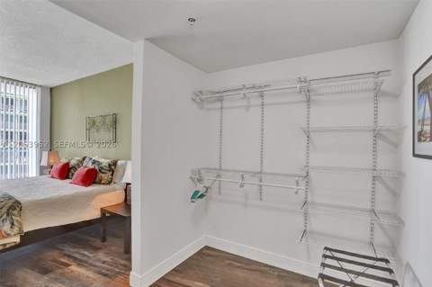 1750 N Bayshore Dr 2911, Miami FL - photo 15 of 25