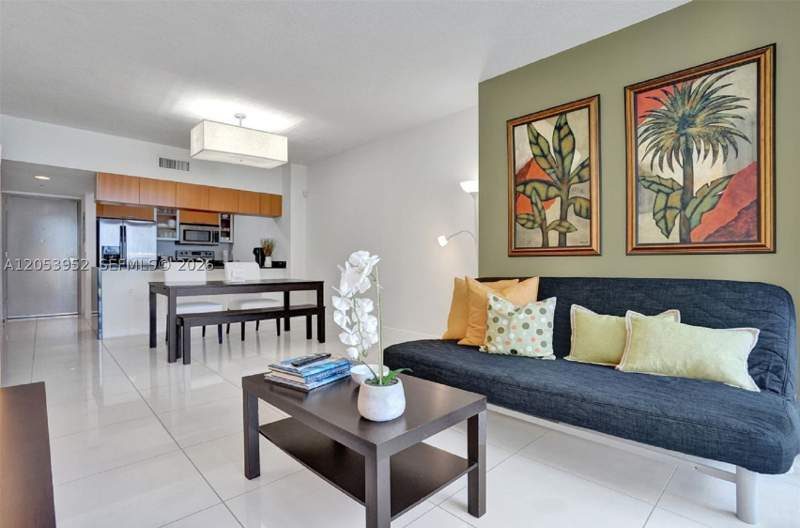 1 bedroom Condominium at 1750 N Bayshore Dr 2911, Opera Tower Condo, Miami — photo 4