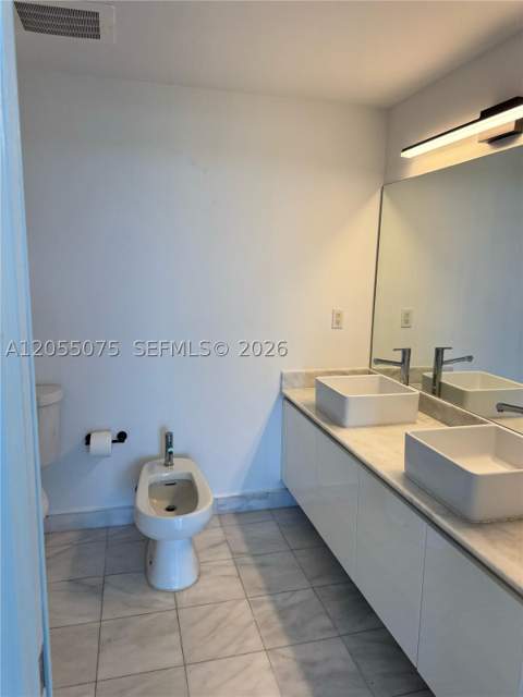 601 NE 36th St 1205, Miami FL - photo 12 of 25
