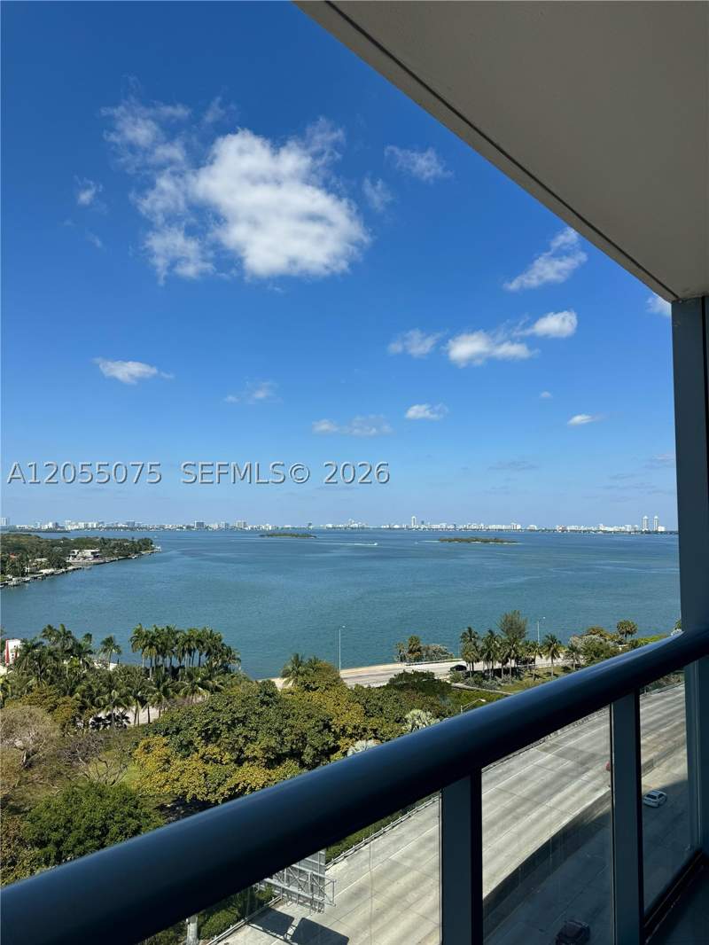 1 bedroom Condominium at 601 NE 36th St 1205, Blue Condo, Miami — photo 2