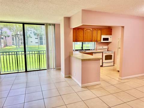 17011 N Bay Rd 117, Sunny Isles Beach FL - photo 8 of 17