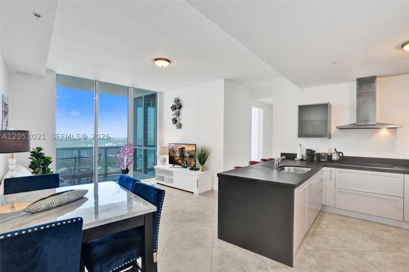 2 bedroom Condominium at 18201 Collins Ave 4705, Trump Royale Condo, Sunny Isles Beach — photo 1