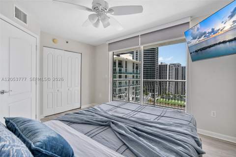 1200 Brickell Bay Dr 2423, Miami FL - photo 19 of 42
