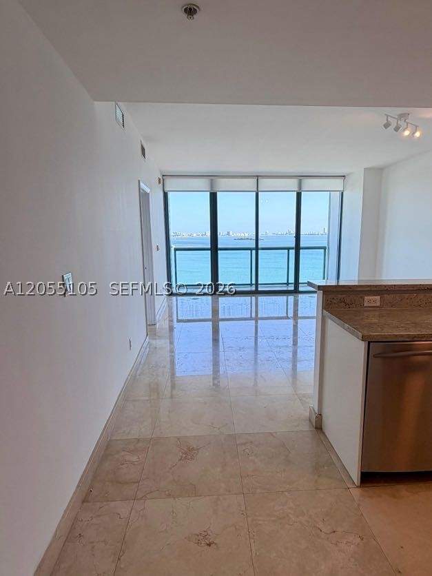 1 bedroom Condominium at 601 NE 36th St 1311, Blue Condo, Miami — photo 3