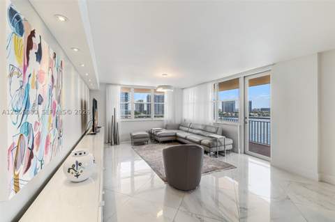 251 174th St 1104, Sunny Isles Beach FL - photo 13 of 56