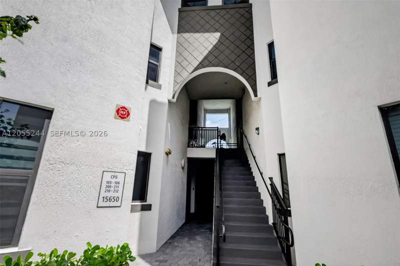 2 bedroom Condominium at 15650 SW 136th St 212, Century Park South, Miami — photo 2