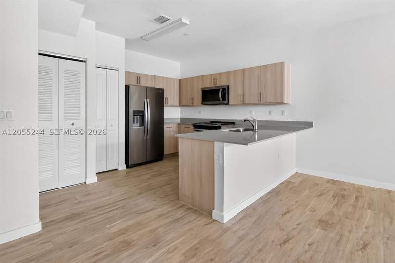 2 bedroom Condominium at 15650 SW 136th St 212, Century Park South, Miami — photo 5