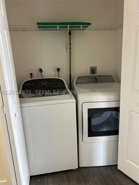11880 SW 19th Ter 113, Miami FL - photo 22 of 29