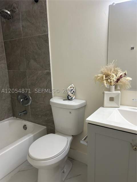 11880 SW 19th Ter 113, Miami FL - photo 24 of 29