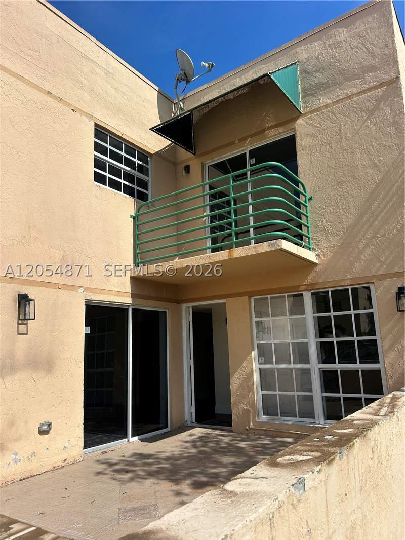 3 bedroom Condominium at 11880 SW 19th Ter 113, Les Chateaux At Int Garde, Miami — photo 3