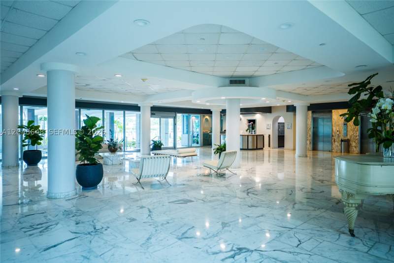 1 bedroom Condominium at 5055 Collins Ave 14H, Crystal House Condo, Miami Beach — photo 2