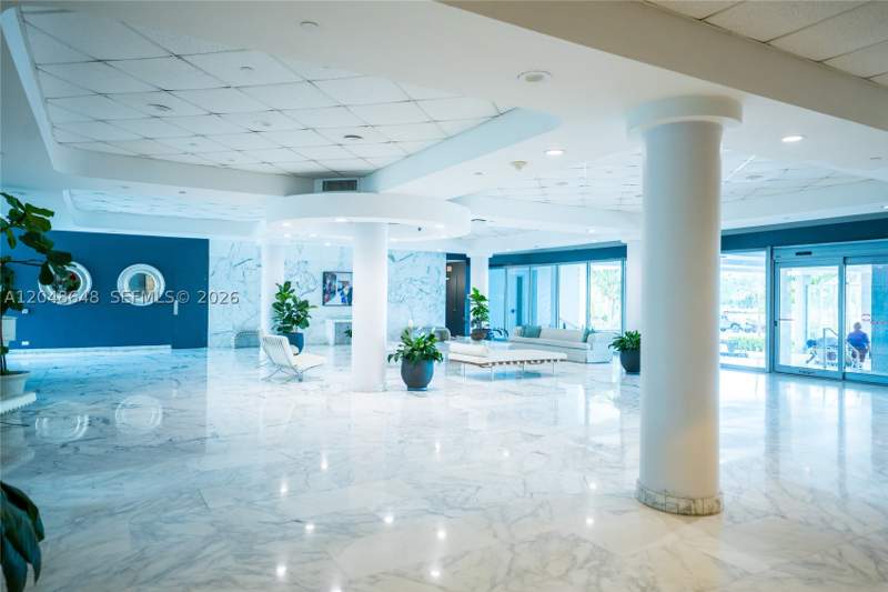 1 bedroom Condominium at 5055 Collins Ave 14H, Crystal House Condo, Miami Beach — photo 4