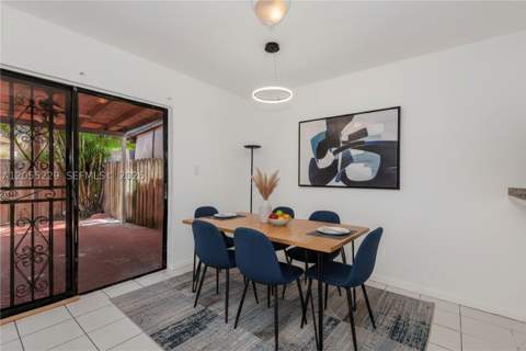 1082 W 79th St 25, Hialeah FL - photo 6 of 19