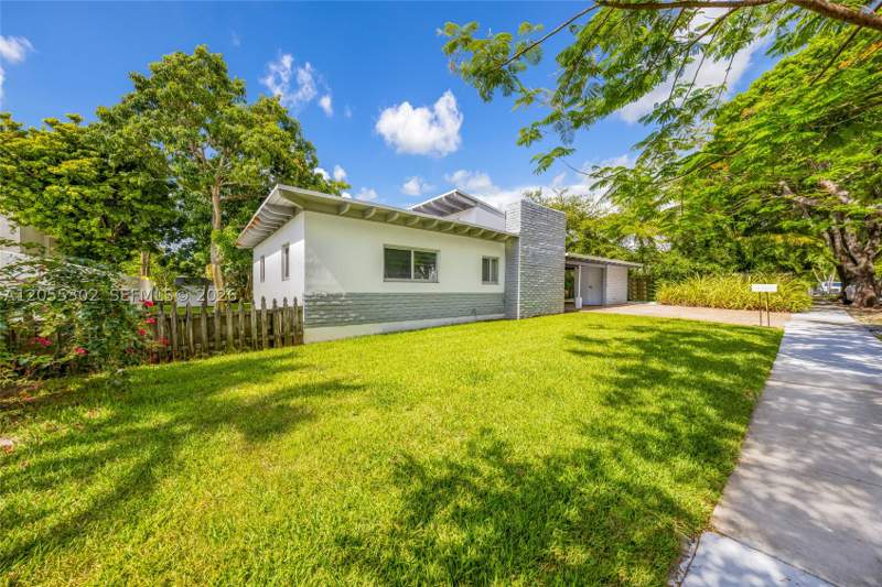 4 bedroom SingleFamilyResidence at 910 NE 81st St, Shorecrest, Miami — photo 3