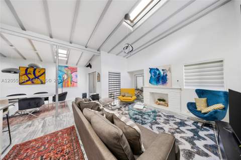 910 NE 81st St, Miami FL - photo 9 of 31