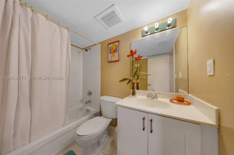 1555 N Treasure Dr 207, North Bay Village FL - photo 20 of 56