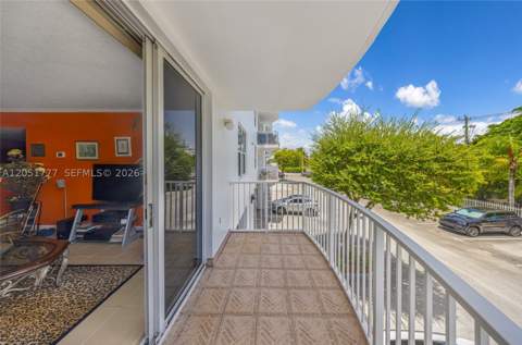 1555 N Treasure Dr 207, North Bay Village FL - photo 23 of 56