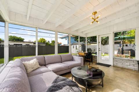 6507 SW 39th Ter, Miami FL - photo 11 of 28