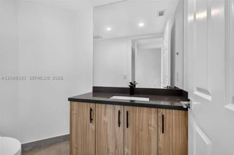 3370 Hidden Bay Dr 1212, Aventura FL - photo 9 of 16