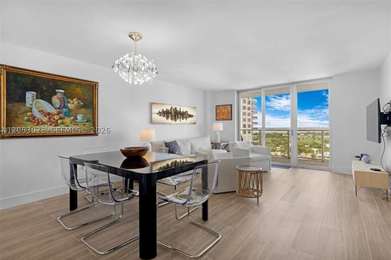 2 bedroom Condominium at 5701 Collins Ave 1707, Arlen Beach Condo, Miami Beach — photo 3