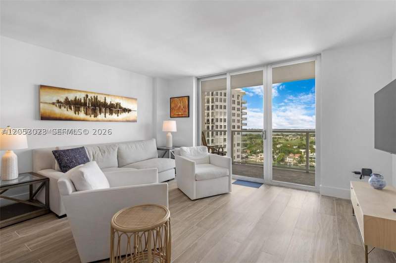 2 bedroom Condominium at 5701 Collins Ave 1707, Arlen Beach Condo, Miami Beach — photo 4