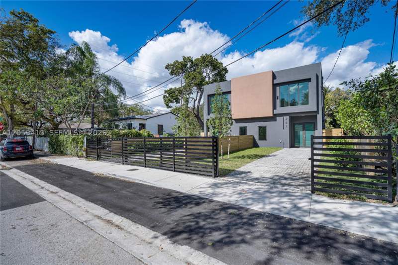 4 bedroom SingleFamilyResidence at 283 NW 52nd St, 281 Prime Condo, Miami — photo 4