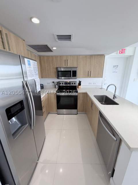 1100 100th St 606, Bay Harbor Islands FL - photo 10 of 19