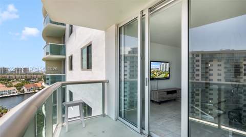 19380 Collins Ave 1423, Sunny Isles Beach FL - photo 10 of 36