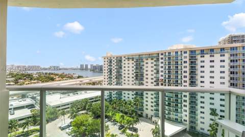 19380 Collins Ave 1423, Sunny Isles Beach FL - photo 11 of 36
