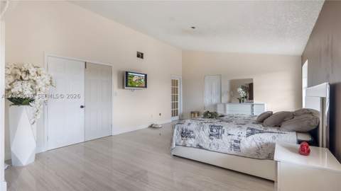 7733 NW 192 St, Hialeah FL - photo 23 of 40