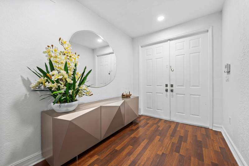 4 bedroom SingleFamilyResidence at 11491 NW 82nd Terrace NW, Islands At Doral Northwest, Doral — photo 2