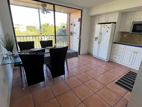8600 SW 133rd Ave Rd 423, Miami FL - photo 6 of 17