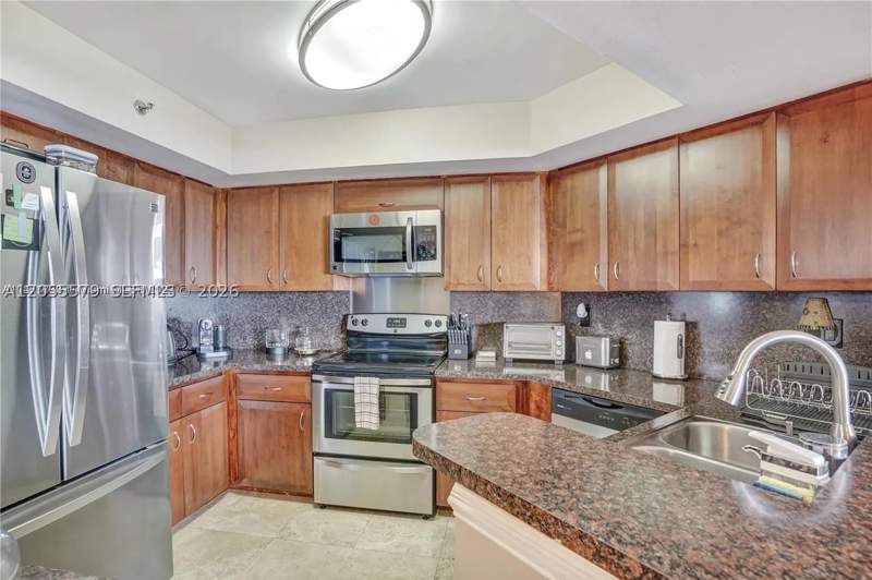 2 bedroom Condominium at 6767 Collins 901, The Sterling Condo, Miami Beach — photo 3