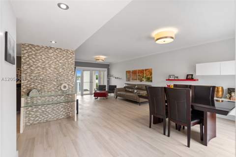 7282 Jacaranda Ln, Miami Lakes FL - photo 17 of 61
