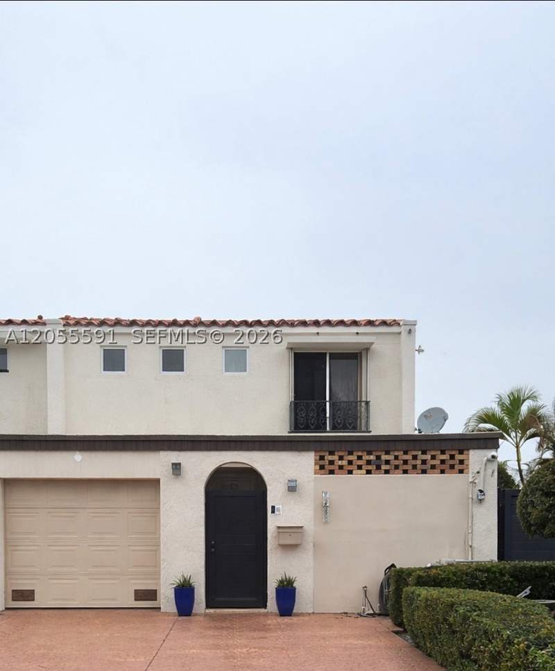 3 bedroom Townhouse at 7282 Jacaranda Ln, Miami Lakes Lake Martha S, Miami Lakes — photo 2