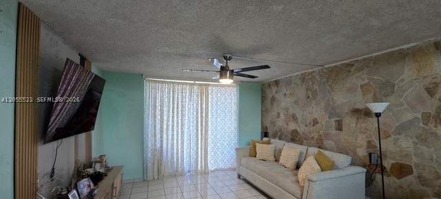 2 bedroom Condominium at 8405 NW 8th St 201, Summit Chase Condo, Miami — photo 3