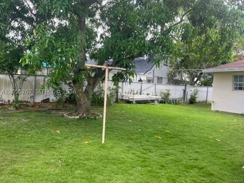 17861 SW 112th Pl, Miami FL - photo 10 of 15