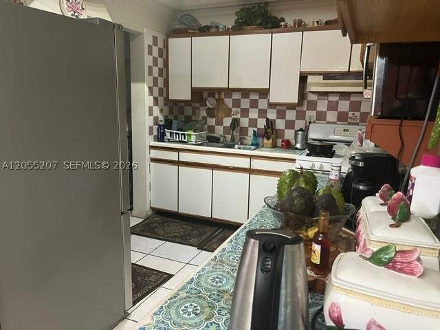 3 bedroom SingleFamilyResidence at 17861 SW 112th Pl, Green Hills Sec 2, Miami — photo 4