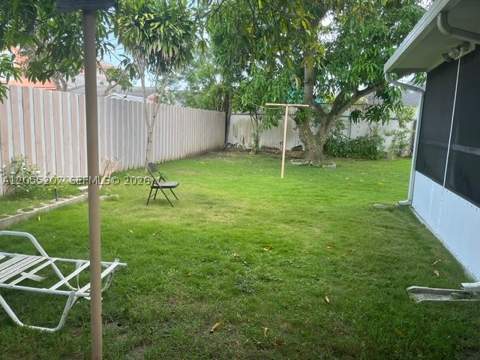 17861 SW 112th Pl, Miami FL - photo 9 of 15