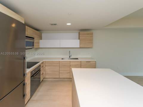 16385 Biscayne Blvd 1103, North Miami Beach FL - photo 12 of 57