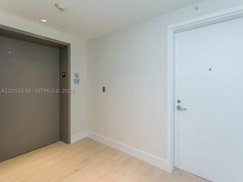 16385 Biscayne Blvd 1103, North Miami Beach FL - photo 6 of 57