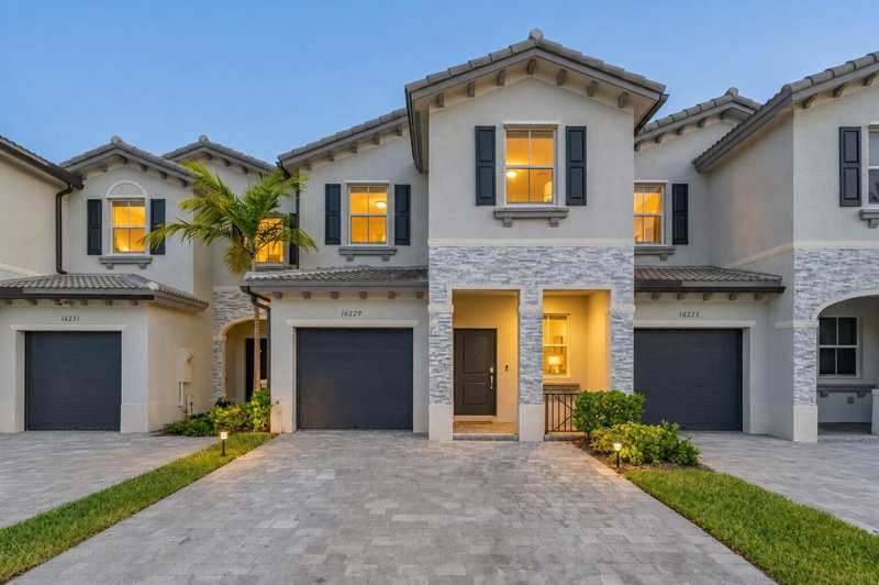 4 bedroom Townhouse at 16229 SW 288th Terrace, Cedar Pointe, Homestead — photo 1