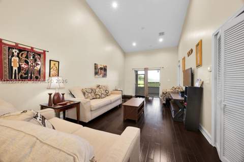 3326 NE 11th Dr, Homestead FL - photo 9 of 26