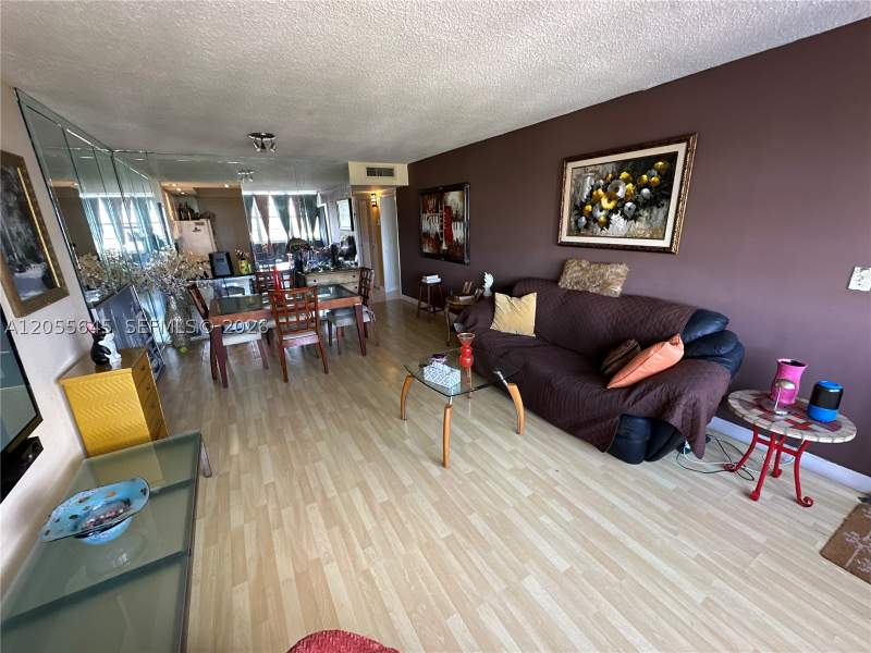 1 bedroom Condominium at 1301 NE Miami Gardens Dr 1403W, Buckley Towers Condo - Ea, Miami — photo 3