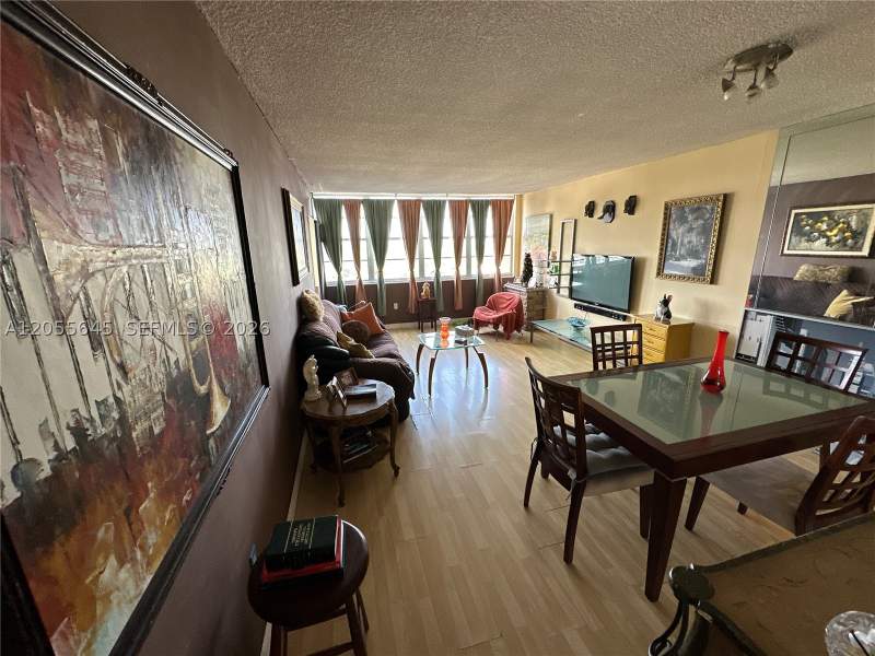 1 bedroom Condominium at 1301 NE Miami Gardens Dr 1403W, Buckley Towers Condo - Ea, Miami — photo 4