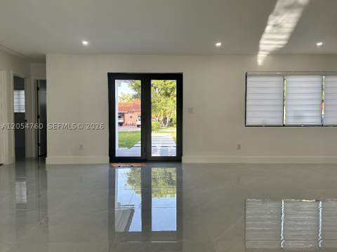 430 SW 100th Ave, Sweetwater FL - photo 11 of 40